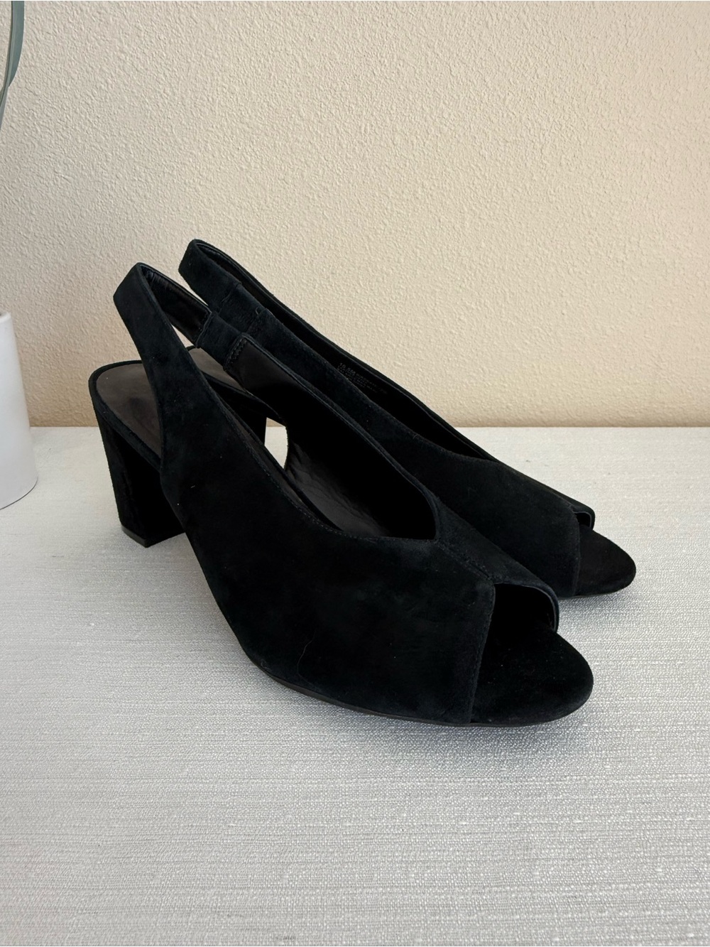Aerosoles Heelrest Birdbath Black Suede Open-Toe Slingback Block Heel Pumps